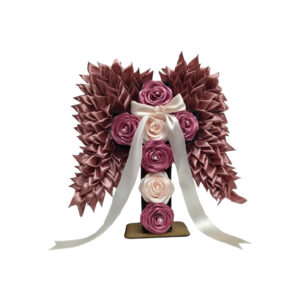 Cruz con Alas Rosadas